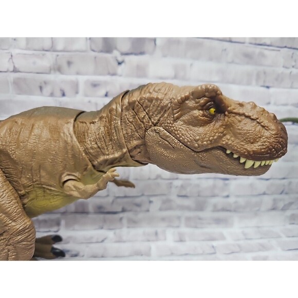 Jurassic World Camp Cretaceous Isla Nublar Epic Roarin' Tyrannosaurus Rex B777 - Picture 2 of 13